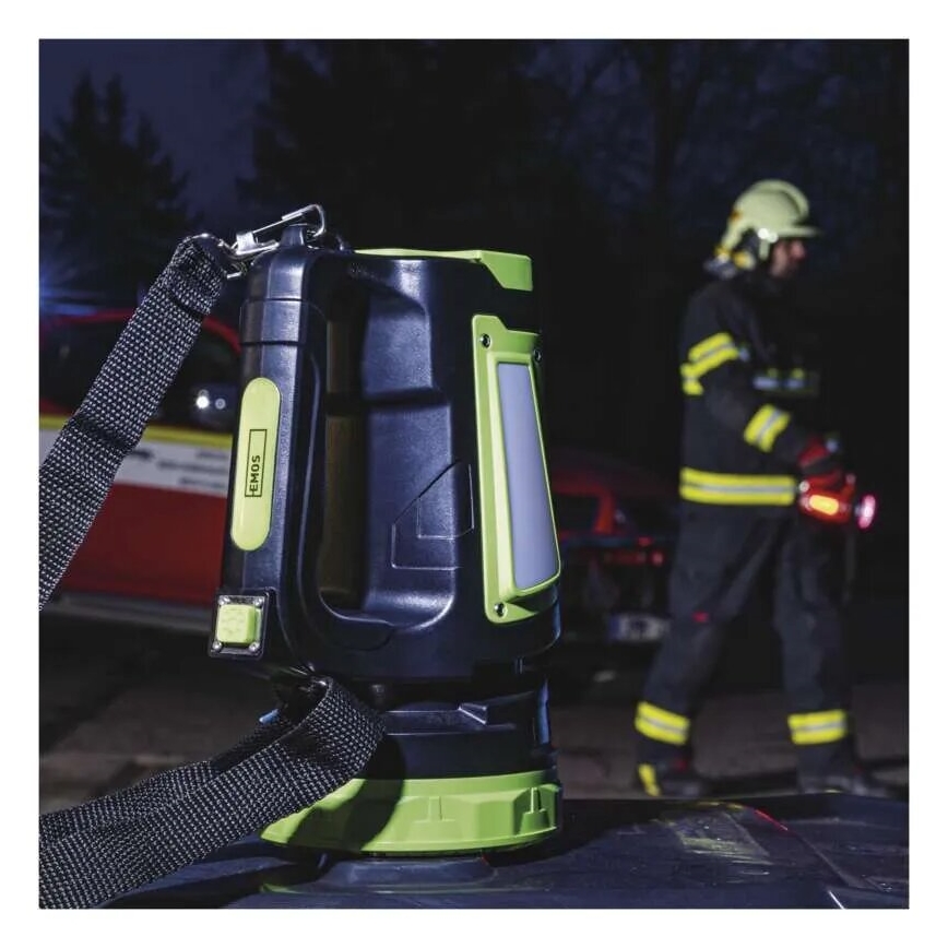 Світлодіодний акумуляторний ліхтарик LED/3,7V IP44 850 lm 8000mAh