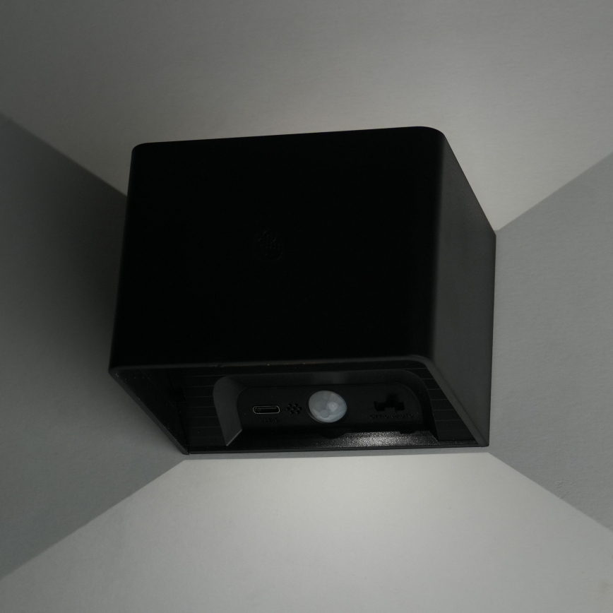 LED Настінний сенсорний світильник з датчиком з регулюванням яскравості MIRI LED/2,5W/3,7V 3000/4000/6400K 4000 mAh чорний