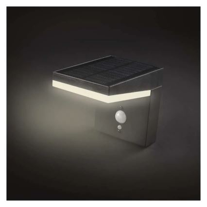 Світлодіодний настінний світильник з датчиком на сонячній батареї LED/4,4W/3,7V 2200 mAh IP44
