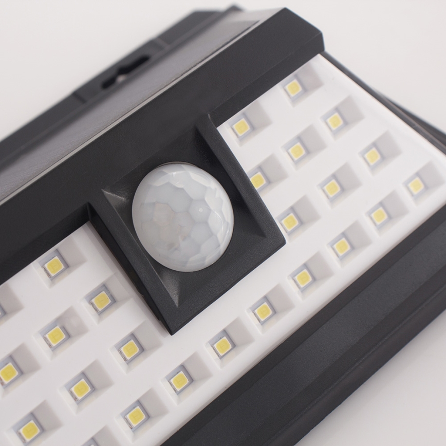 Світлодіодний настінний світильник з датчиком на сонячній батареї LED/5W/3,7V 1800 mAh IP65
