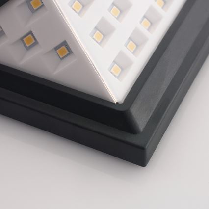 Світлодіодний настінний світильник з датчиком на сонячній батареї LED/5W/3,7V 1800 mAh IP65