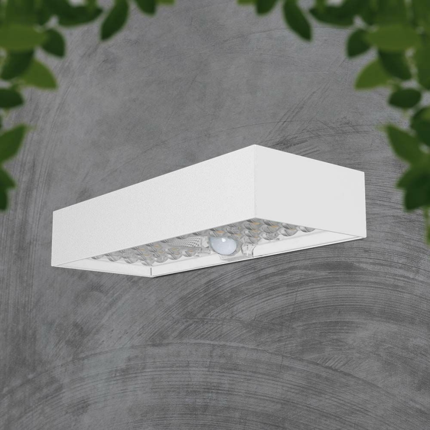 Світлодіодний настінний світильник з датчиком на сонячній батареї LED/6W/3,7V IP65 4000K білий