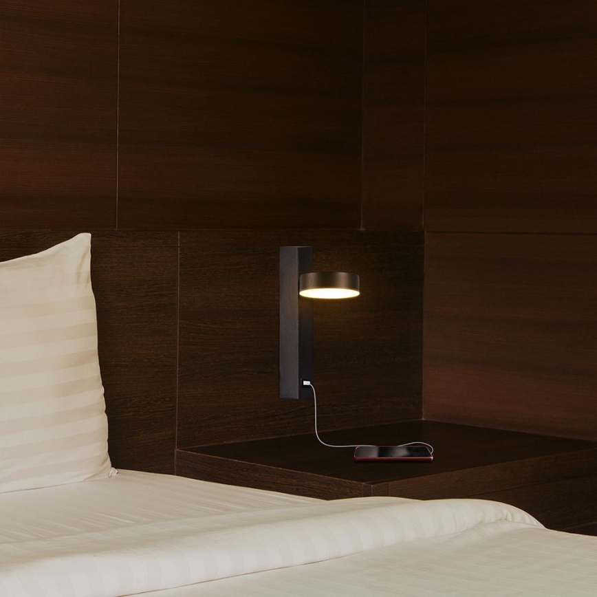 Світлодіодний настінний точковий світильник з USB-портом LED/8W/230V 3000K