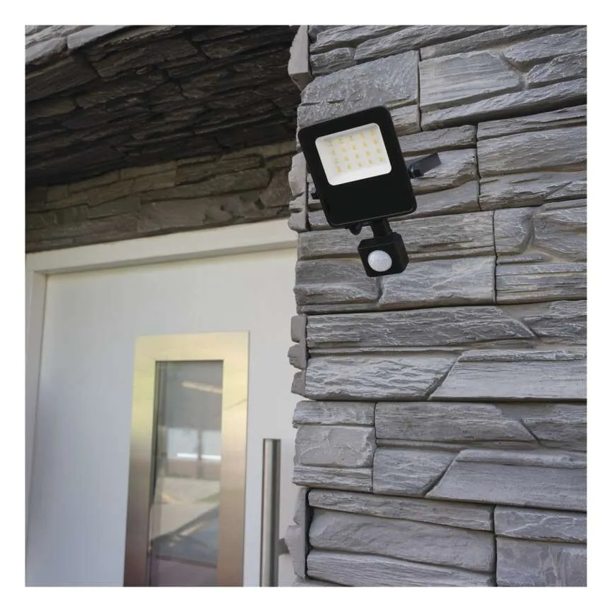 Світлодіодний прожектор з датчиком VISIO LED/30W/230V 4000K IP65