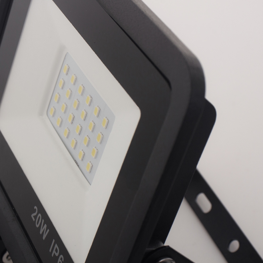 Світлодіодний прожектор з датчиком LED/20W/230V IP65