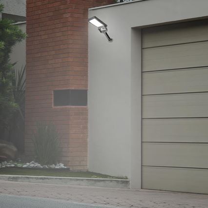 Світлодіодний прожектор з датчиком на сонячній батареї LED/5W/3,7V 4000K IP54 чорний