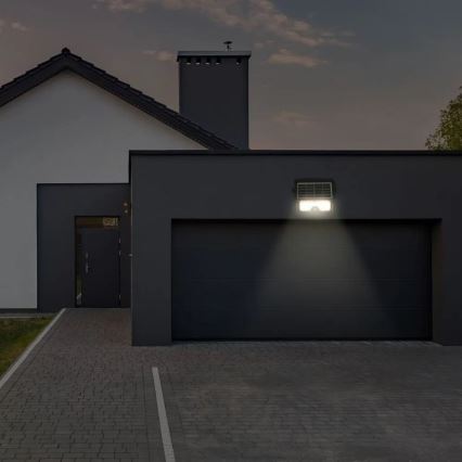 Світлодіодний прожектор з датчиком на сонячній батареї LED/5W/3,7V IP65 4000K 3000 mAh