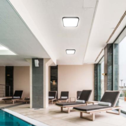 Світлодіодний стельовий світильник для ванної кімнати LED/24W/230V 6500K IP44 29,5x29,5 см чорний