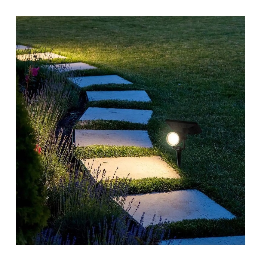 Світлодіодний світильник на сонячній батареї SPIKE LED/2W/5,5V IP65 3000K 1200 mAh