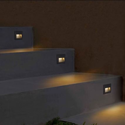 Світлодіодний вуличний світильник для сходів Q7 LED/3W/230V IP44