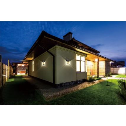 Світлодіодний зовнішній сонячний настінний світильник з датчиком LED/1W/3,7V 1200 mAh IP65