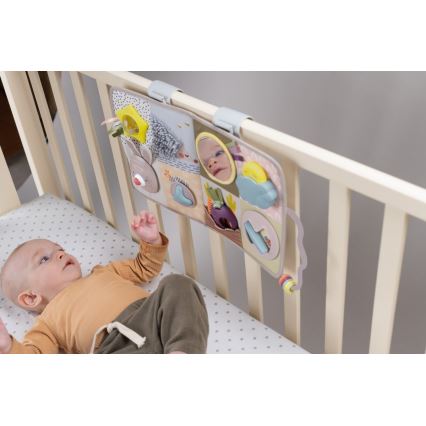 Taf Toys - Підвісна іграшка-приставка для дитячого ліжечка з мелодією Садочок 3xAAA