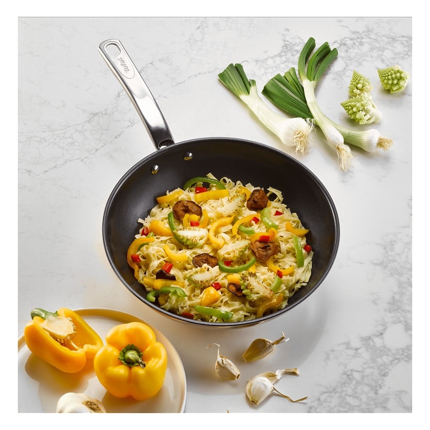Tefal - Сковорідка Wok INTUITION 28 см
