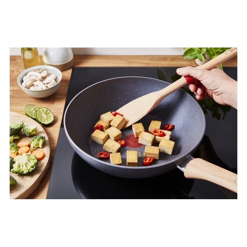Tefal - Сковорідка Wok Natural Force 28 см