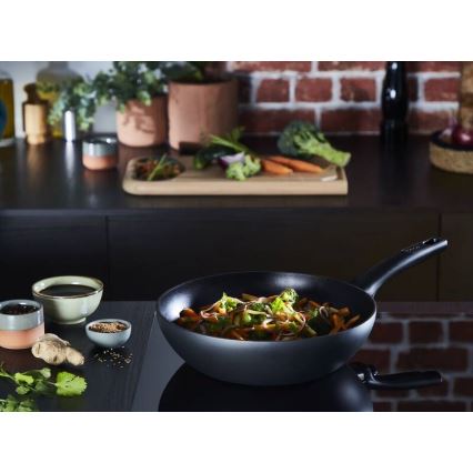 Tefal - Сковорідка Wok ULTIMATE 28 см