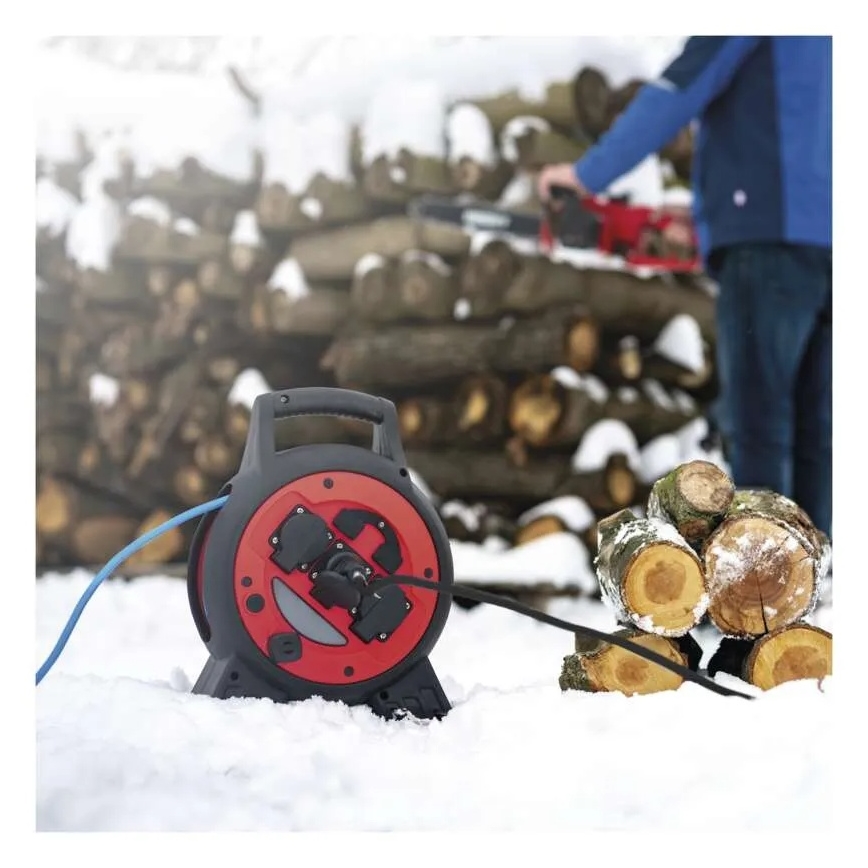 Удлинительный кабель на катушке 3 розетки 20 м красно-черный IP44