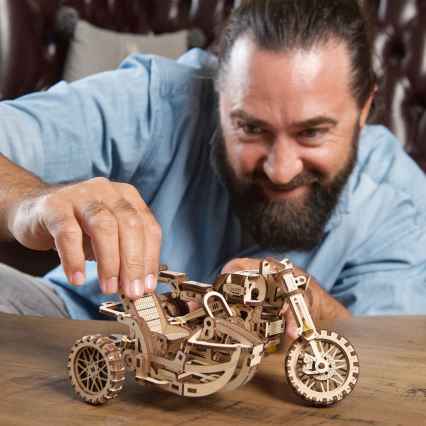 Ugears - 3D деревянная механическая головоломка Мотоцикл Scrambler с тележкой