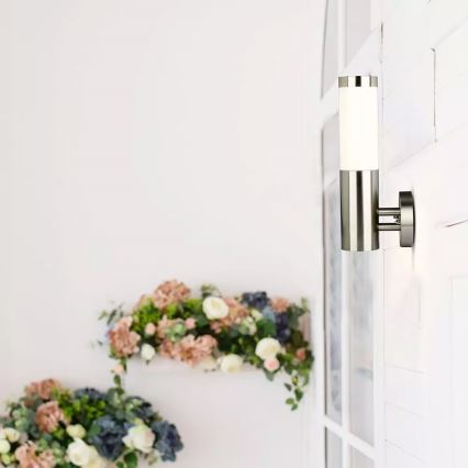 Уличный настенный светильник 1xE27/60W/230V IP65