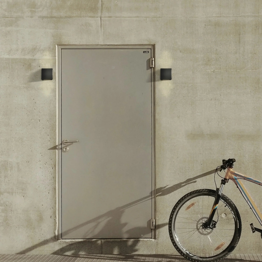 Уличный настенный светильник KIOTO 1xG9/5W/230V IP44 черный