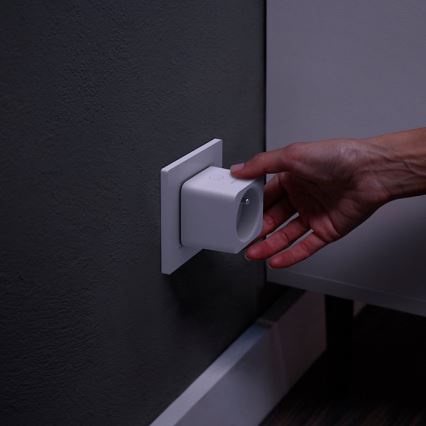 Умная розетка Philips Hue Smart plug