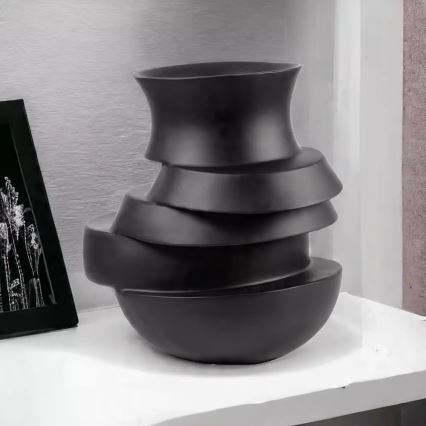 Ваза 38x33x36 см смола/матова чорна