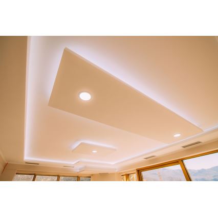 Вбудований стельовий LED світильник для ванної VEGA LED/12W/230V 3800K діаметр 16,8 см IP44 сніжно-білий