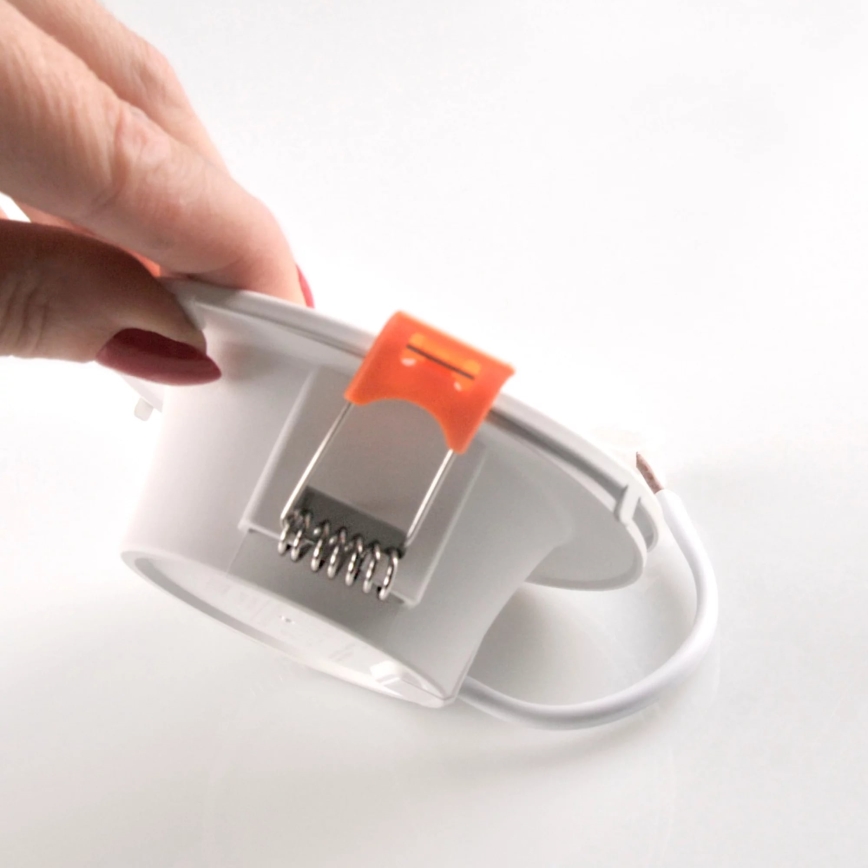 Вбудований стельовий LED світильник ZOE LED/4,8W/230V білий