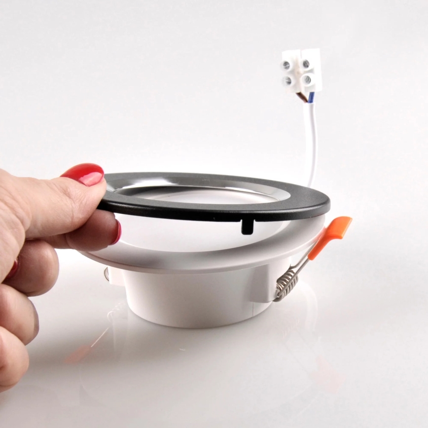 Вбудований стельовий LED світильник ZOE LED/4,8W/230V чорний