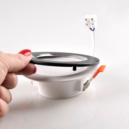 Вбудований стельовий LED світильник ZOE LED/4,8W/230V чорний