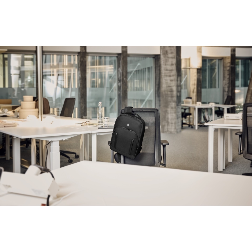 Victorinox - Рюкзак для ноутбука 14" Altmont Professional City 14 l чорний
