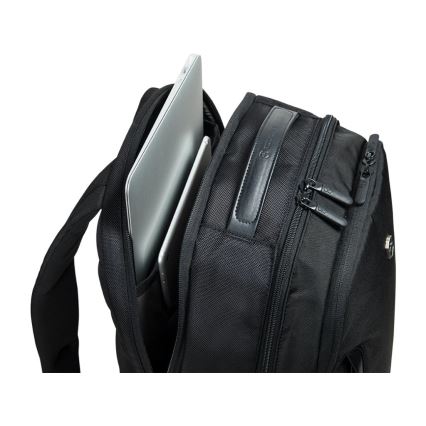 Victorinox - Рюкзак для ноутбука 15,6" Essentials 22 л черный