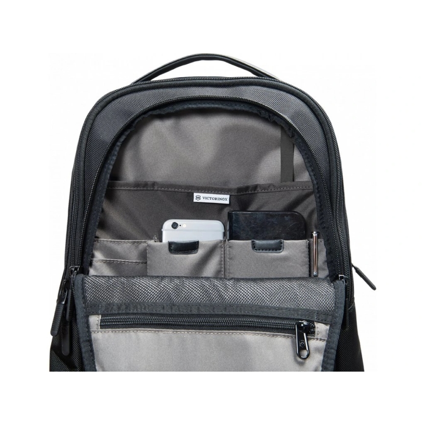 Victorinox - Рюкзак для ноутбука 15" Compact 15 л черный