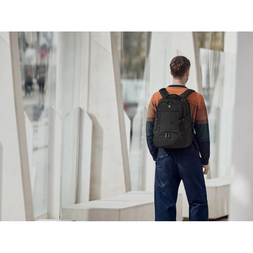 Victorinox - Рюкзак для ноутбука 16" Deluxe Vx Sport EVO 28 l чорний