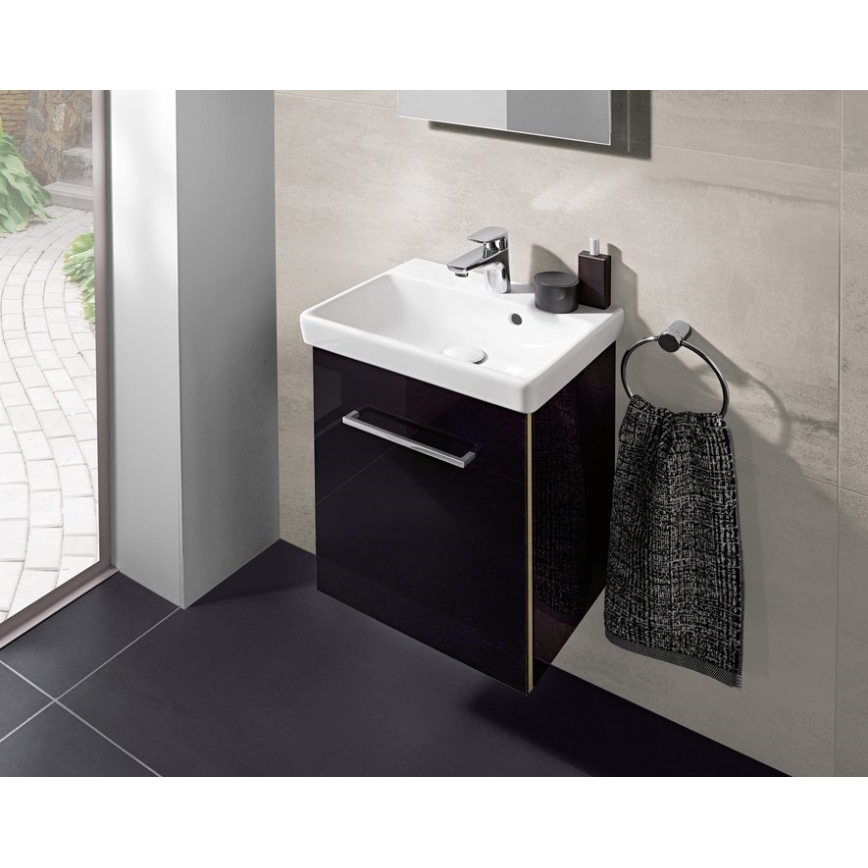 Villeroy & Boch 73584501 - Подвесной умывальник AVENTO 45x37 см керамика/белый