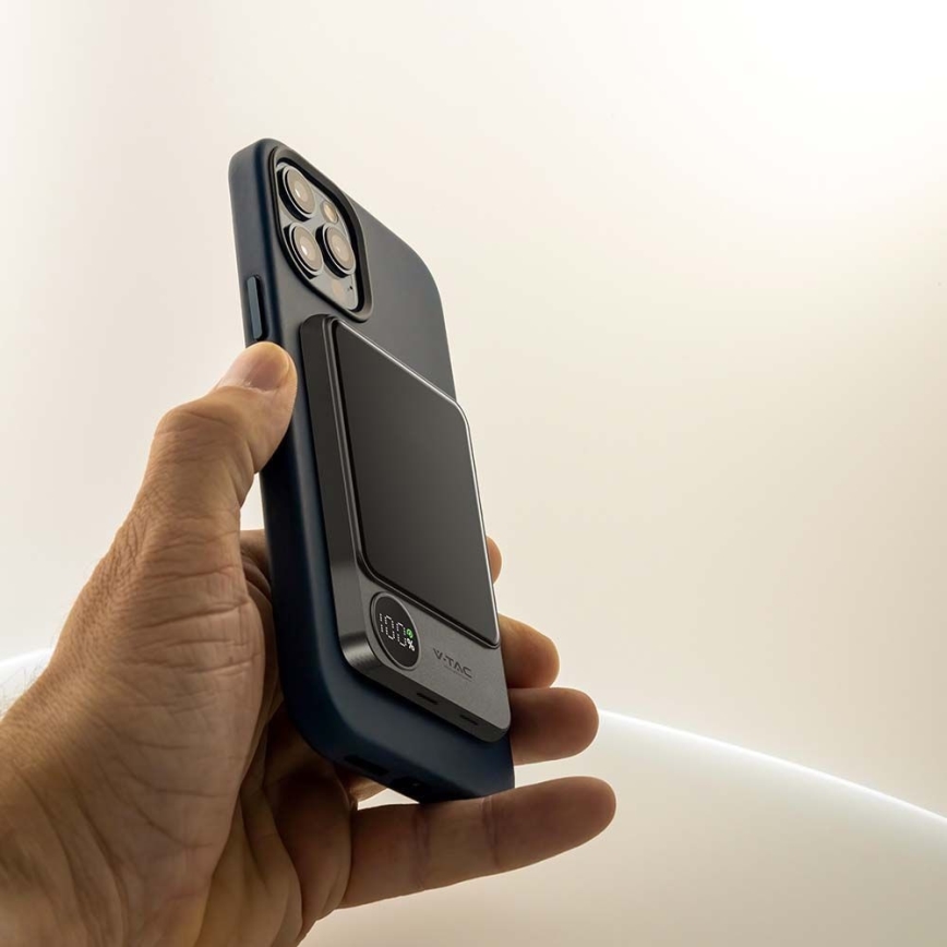 Внешний аккумулятор с магнитным дисплеем Power Delivery 5000mAh/20W/5V черный