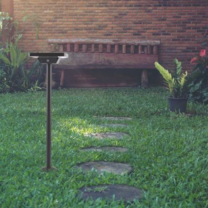 Вулична лампа на сонячній батареї 2в1 LED/2W/3,7V IP65 3000/4000/6500K 2600 mAh