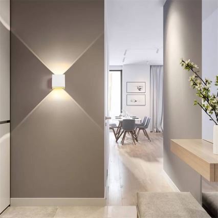 Вуличний світлодіодний настінний світильник 2xLED/3W/230V IP54 білий