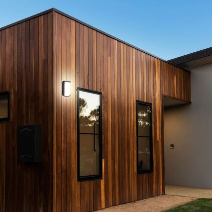 Вуличний світлодіодний настінний світильник LED/12W/230V 3000/4200/6500K IP65 чорний