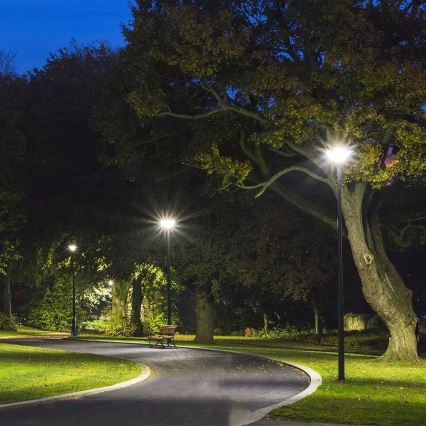 Вулична LED лампа на сонячній батареї з датчиком LED/7,5W/3,2V IP65 4000K + пульт дистанційного керування