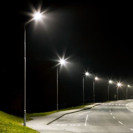 Вуличний LED ліхтар на сонячній батареї VIA 50W/5000 mAh 3,2V 6000K IP65 + дистанційне керування
