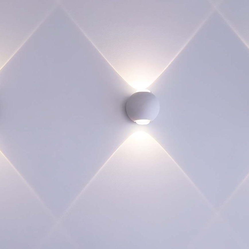 Вуличний світлодіодний настінний світильник LED/2W/230V 3000K IP54 білий