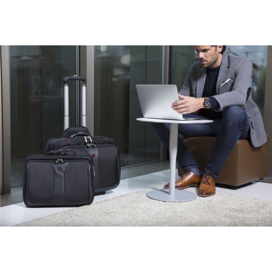 Wenger - Дорожня валіза на коліщатках 25 l 17" + сумка для ноутбука 15,6" Patriot чорний