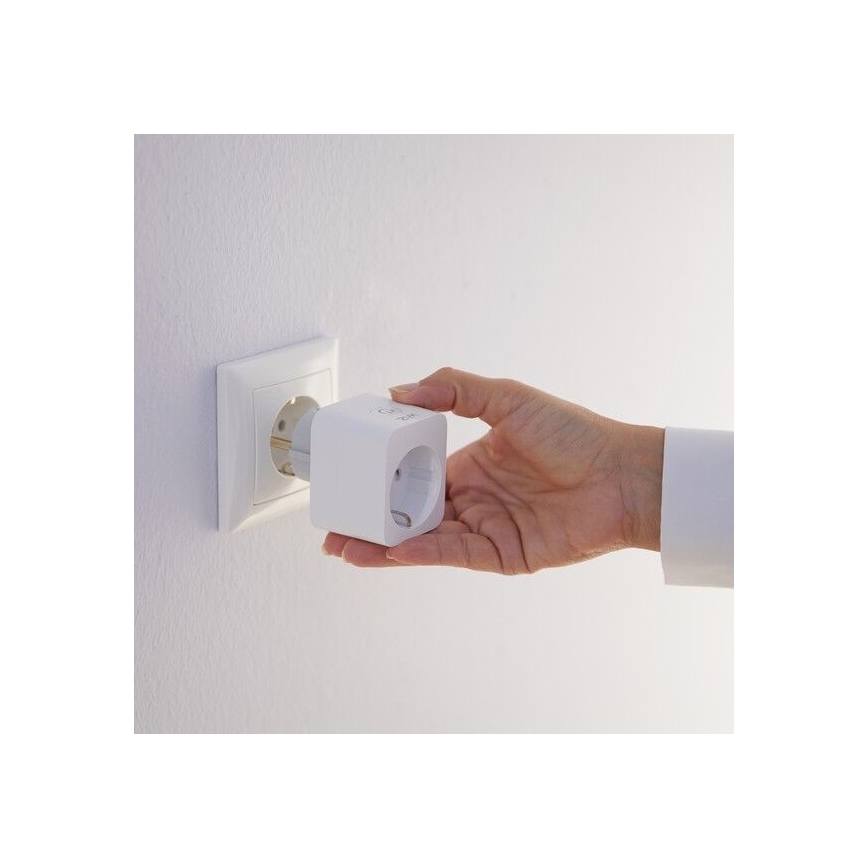 WiZ - Розумна розетка E 2300W + вимірювач потужності Wi-Fi