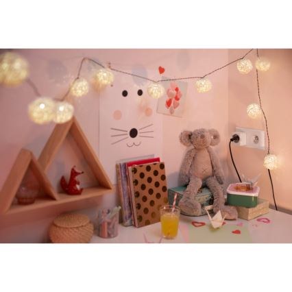 WiZ - Розумна розетка F 2300W + powermetr Wi-Fi SCHUKO