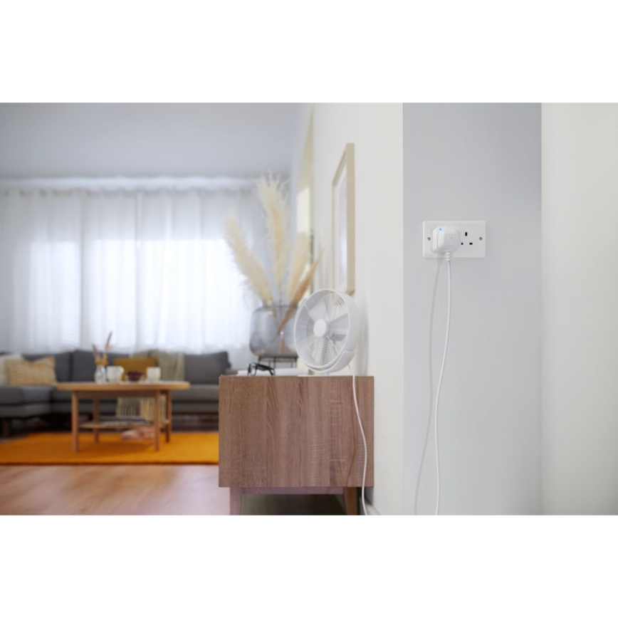 WiZ - Розумна розетка F 2300W + powermetr Wi-Fi SCHUKO