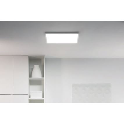 WiZ - Светодиодный потолочный светильник с регулированием яркости SUPERSLIM LED/36W/230V белый Wi-Fi