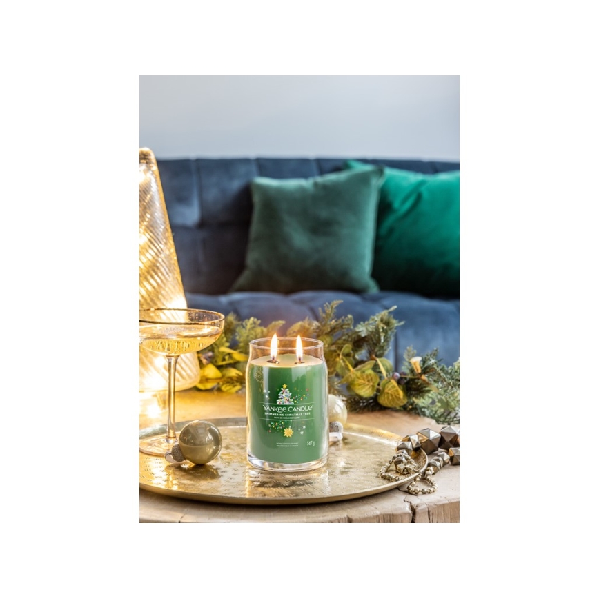 Yankee Candle - Ароматична свічка SHIMMERING CHRISTMAS TREE велика 567 г 60-90 год.