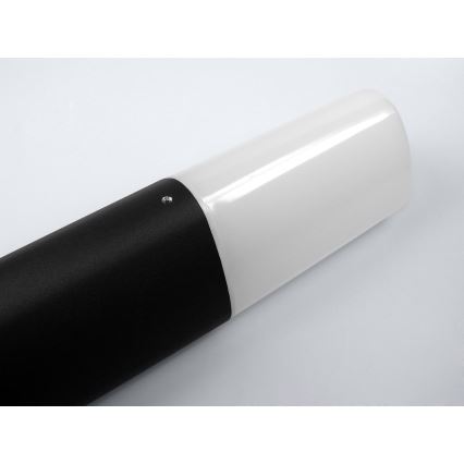 Зовнішня лампа SEGAR 1xE27/18W/230V IP44