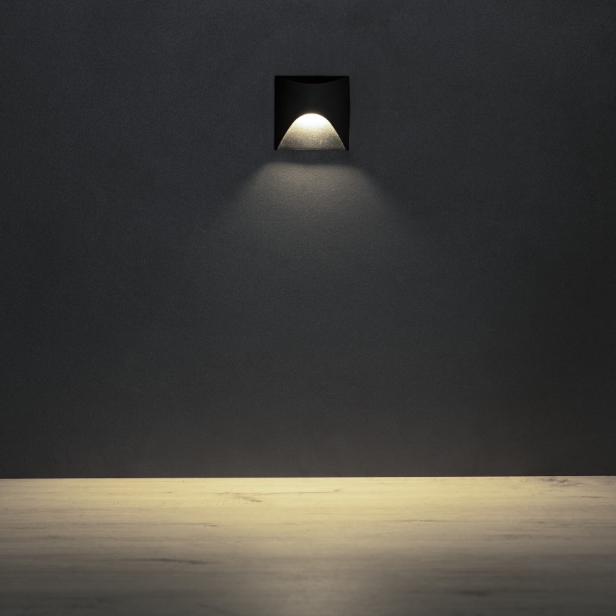 LED сходовий світильник EXIN LED/2,5W/230V 4000K IP65 чорний квадратний