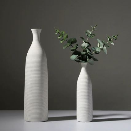 Керамическая ваза, белая, 25 см
